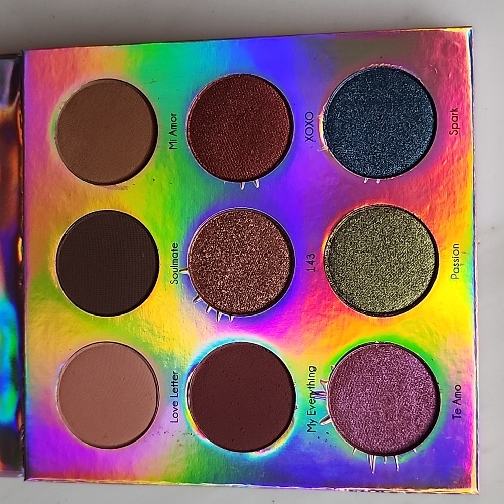 Liveglam PS I Love You Eyeshadow Pallette - Picture 5 of 6